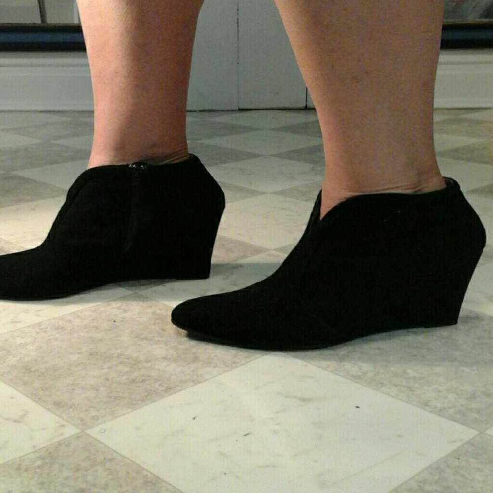 Ankle  high open front platforms